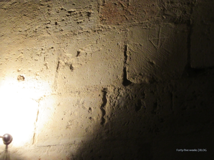 inscription-crypte-cathedrale-de-bourges